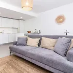 Apartment 1 By Ici *