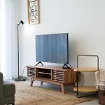 1 By Ici *